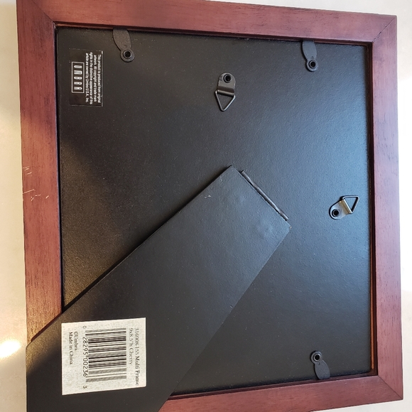 Umbra cherry wood picture frame that can be hung or stood up, fits 5 pictures - Picture 4 of 6